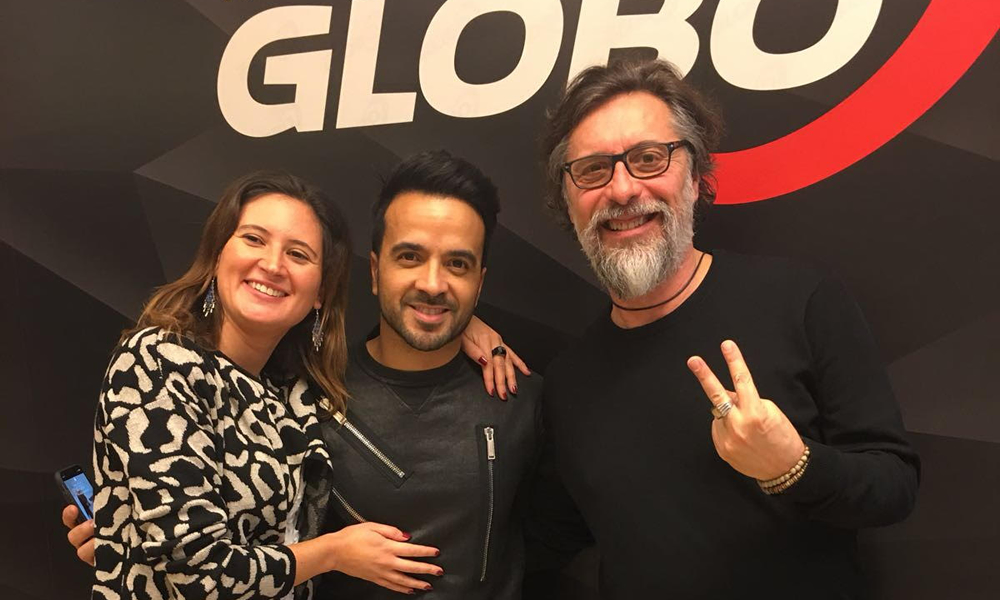 luis_fonsi_ospite_a_radio_globo_andrea_torre_viviana_rapisarda_